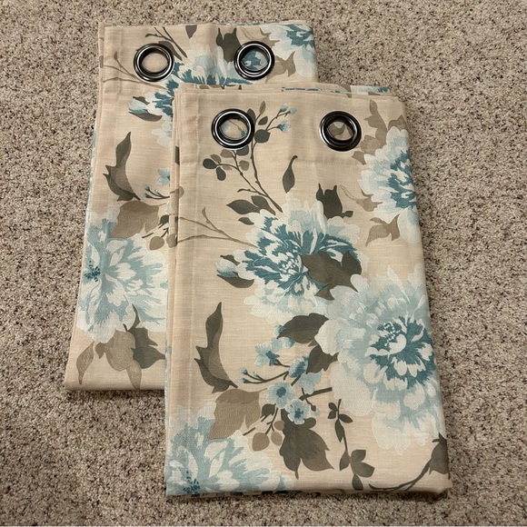 ‼️JCPenney Home Grommet Top Curtains - 84” x 50”‼️ - Picture 1 of 3